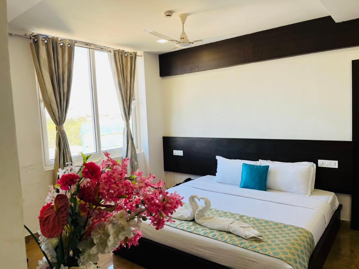 Hotel Elite By Signature Group Hyderabad Bagian luar foto