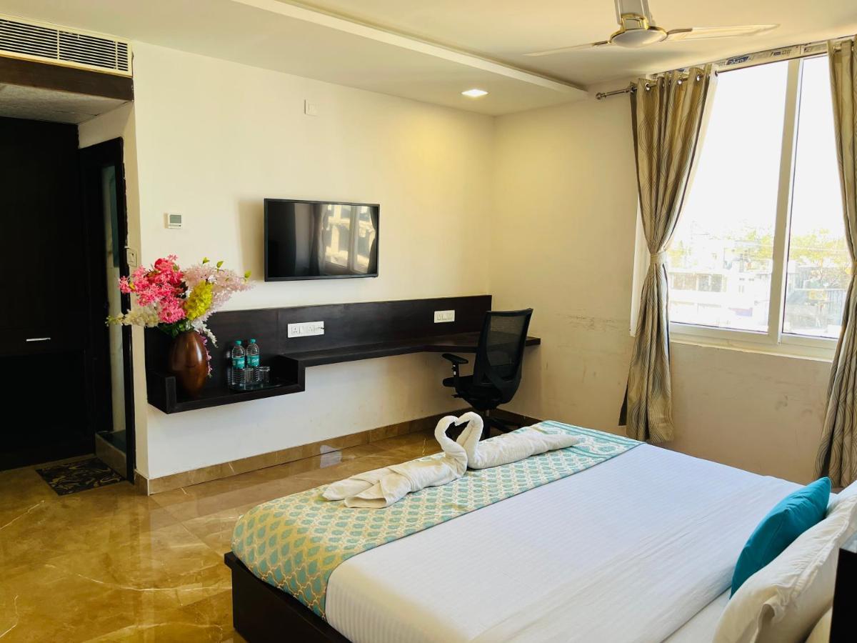 Hotel Elite By Signature Group Hyderabad Bagian luar foto