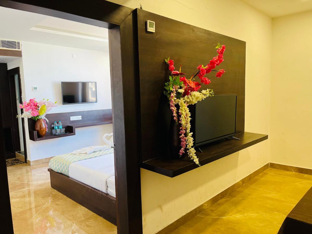 Hotel Elite By Signature Group Hyderabad Bagian luar foto