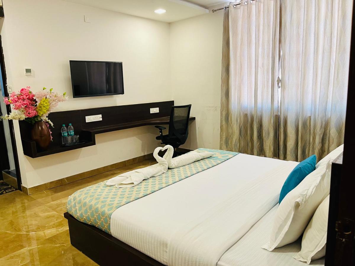Hotel Elite By Signature Group Hyderabad Bagian luar foto